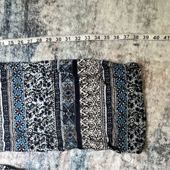 Bohemian Patterned Pants in Blue and Black - Picture 4 of 7
